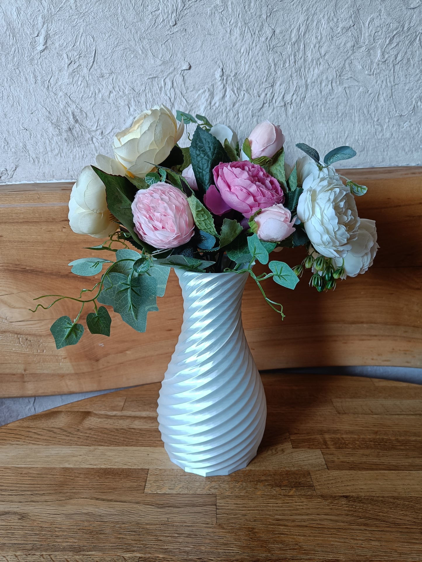 Minimalist Silk 3D Printed Vase