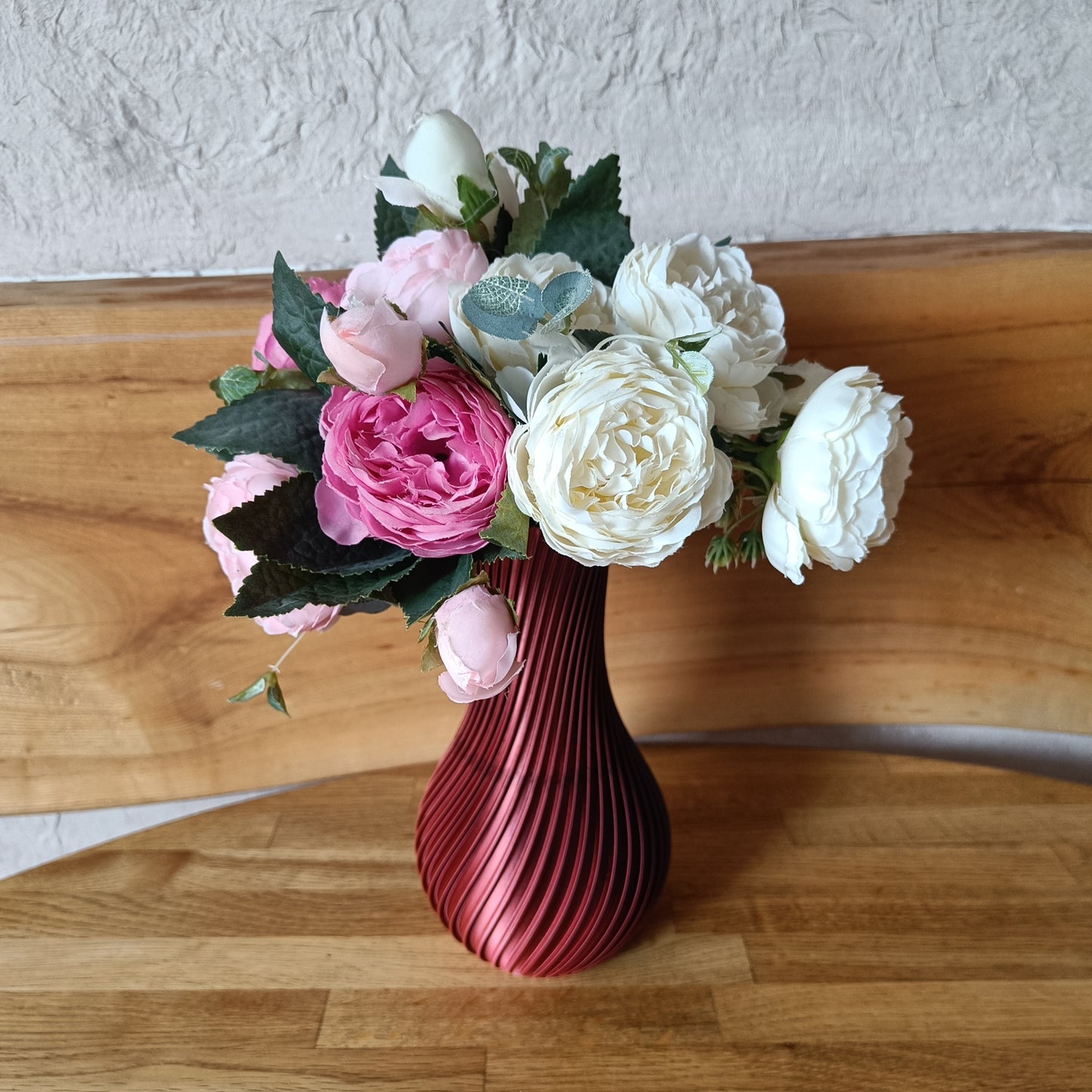 Color-Changing 3D Printed Vase